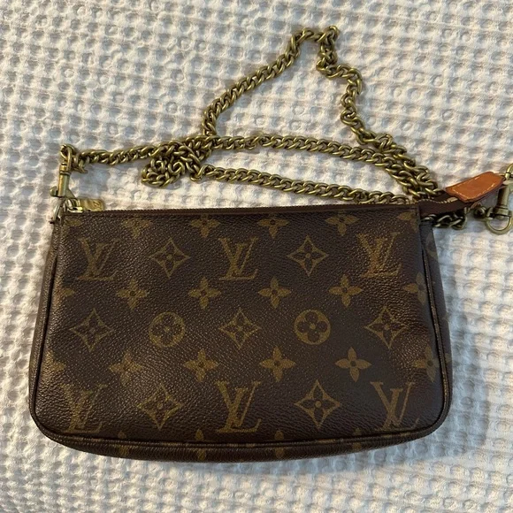 Louis Vuitton monogram pochette - Picture 2 of 11